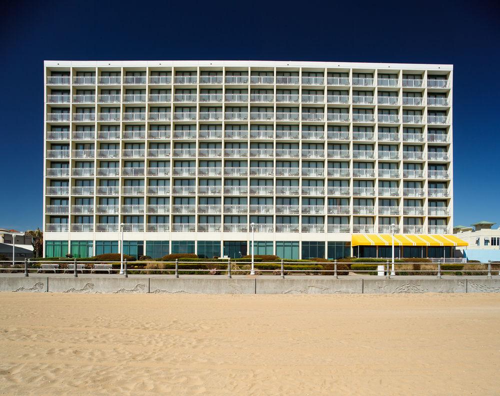 Holiday Inn Express Hotel & Suites Virginia Beach Oceanfront, An Ihg Hotel Exterior foto