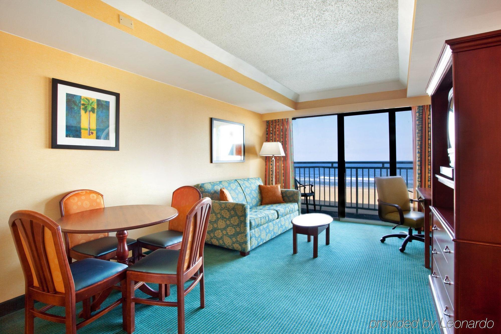 Holiday Inn Express Hotel & Suites Virginia Beach Oceanfront, An Ihg Hotel Zimmer foto